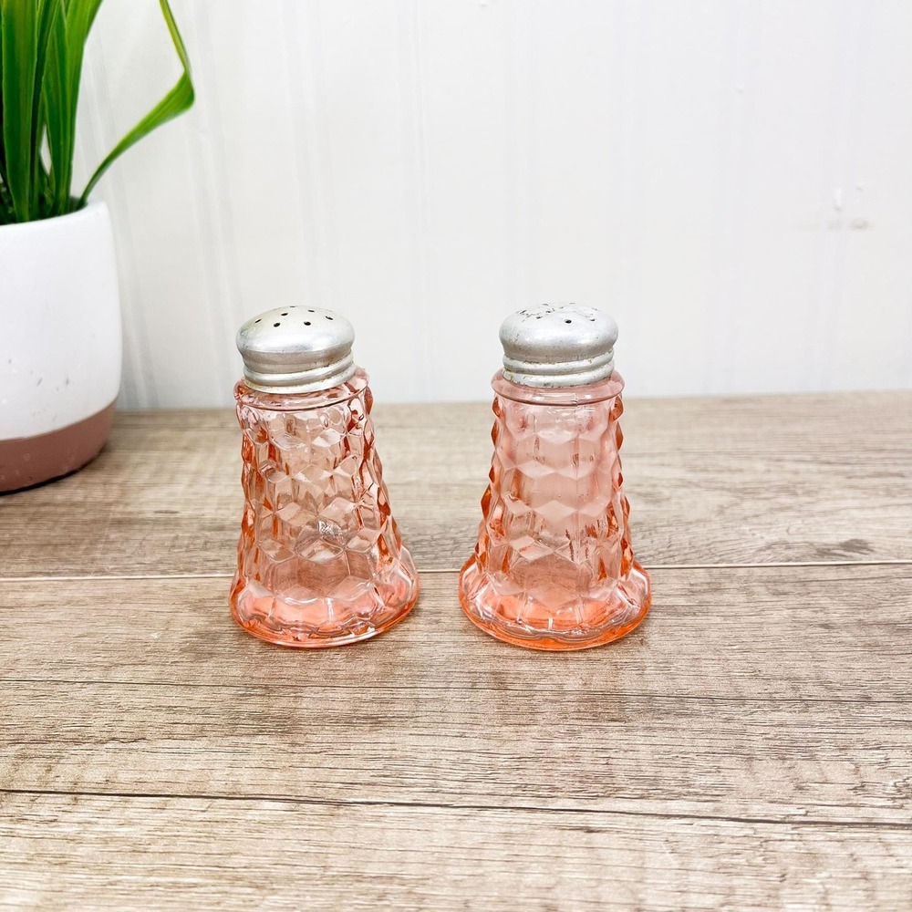 Vintage Pink Salt & Pepper Shakers: Jeannette Glass Co